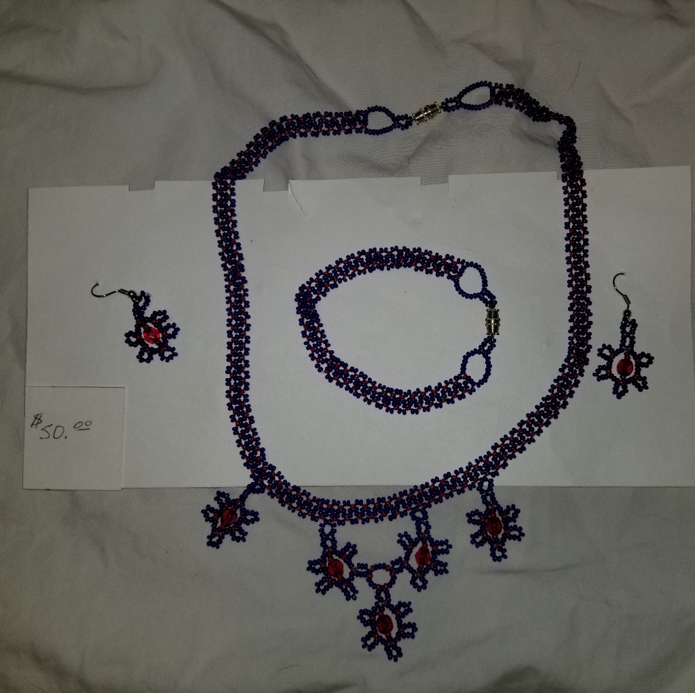 Jewelry Set - Picture 2 of 6